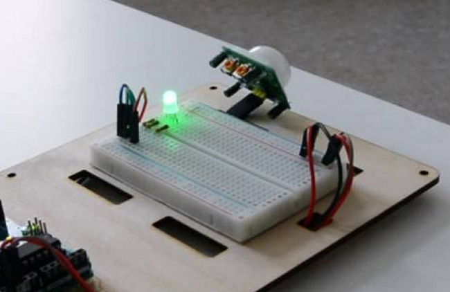 Detector infrarrojo PIR